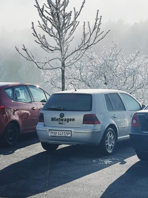 Kann es sein, dass sie einen Mietwagen fahren?